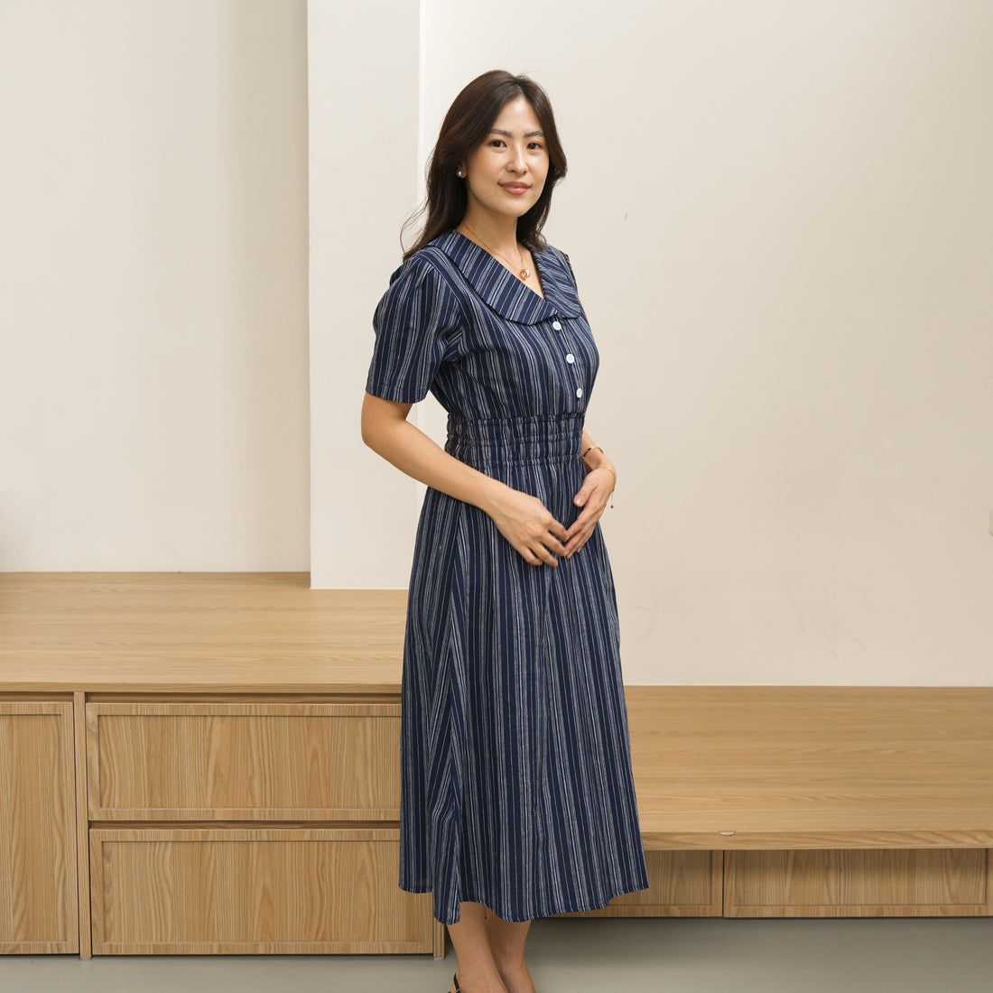 Lolliestory Shaye Midi Dress