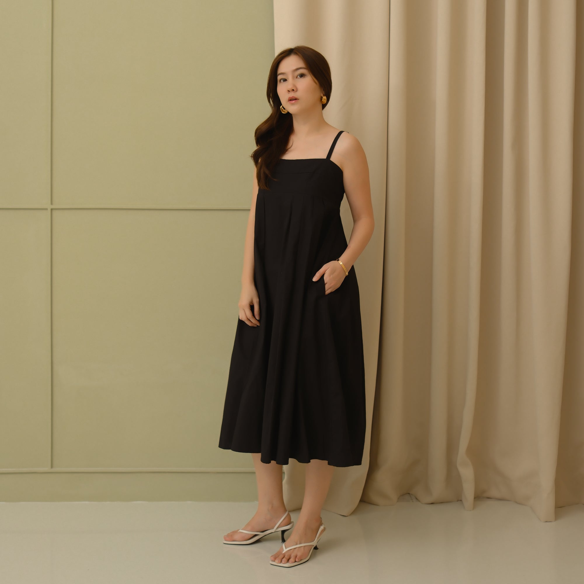 Lolliestory Riella Midi Dress