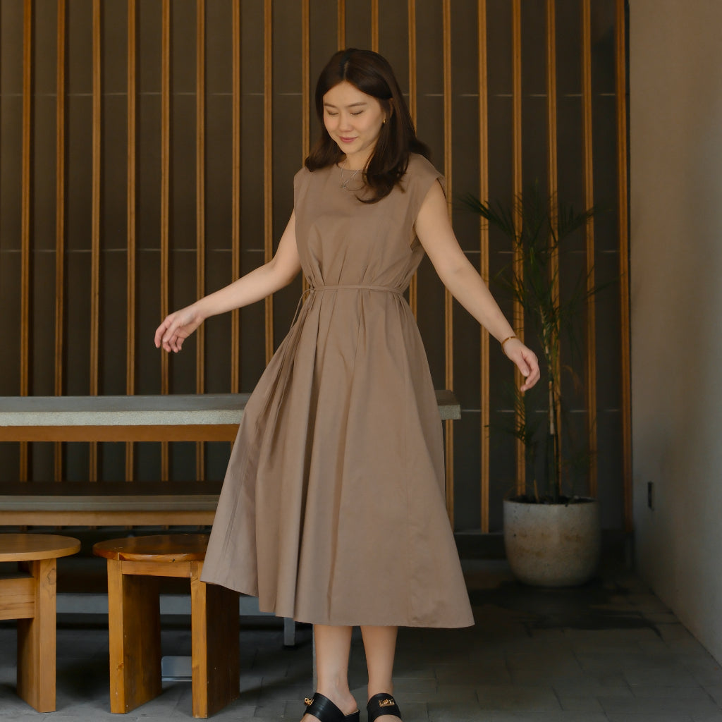 Lolliestory Levi Midi Dress