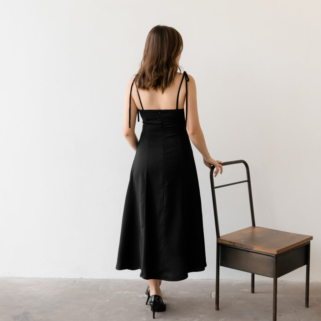 Lolliestory Ivana Midi Dress