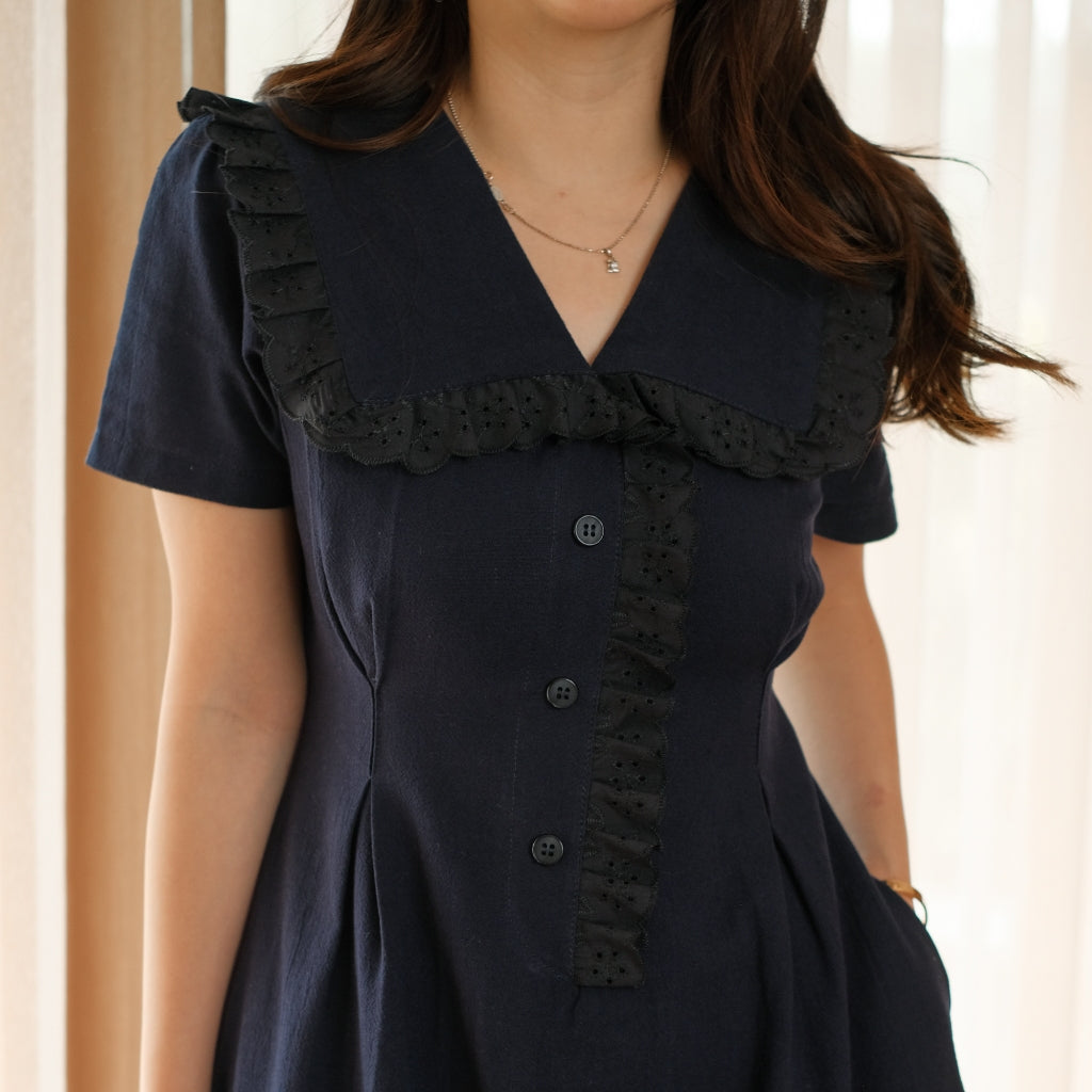 Lolliestory Evara Midi Dress