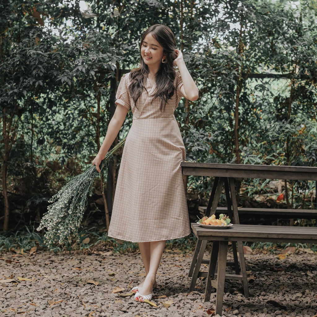 Lolliestory Vian Midi Dress