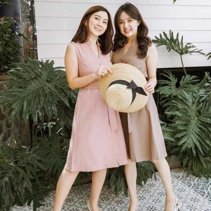 Lolliestory Elyra Midi Dress