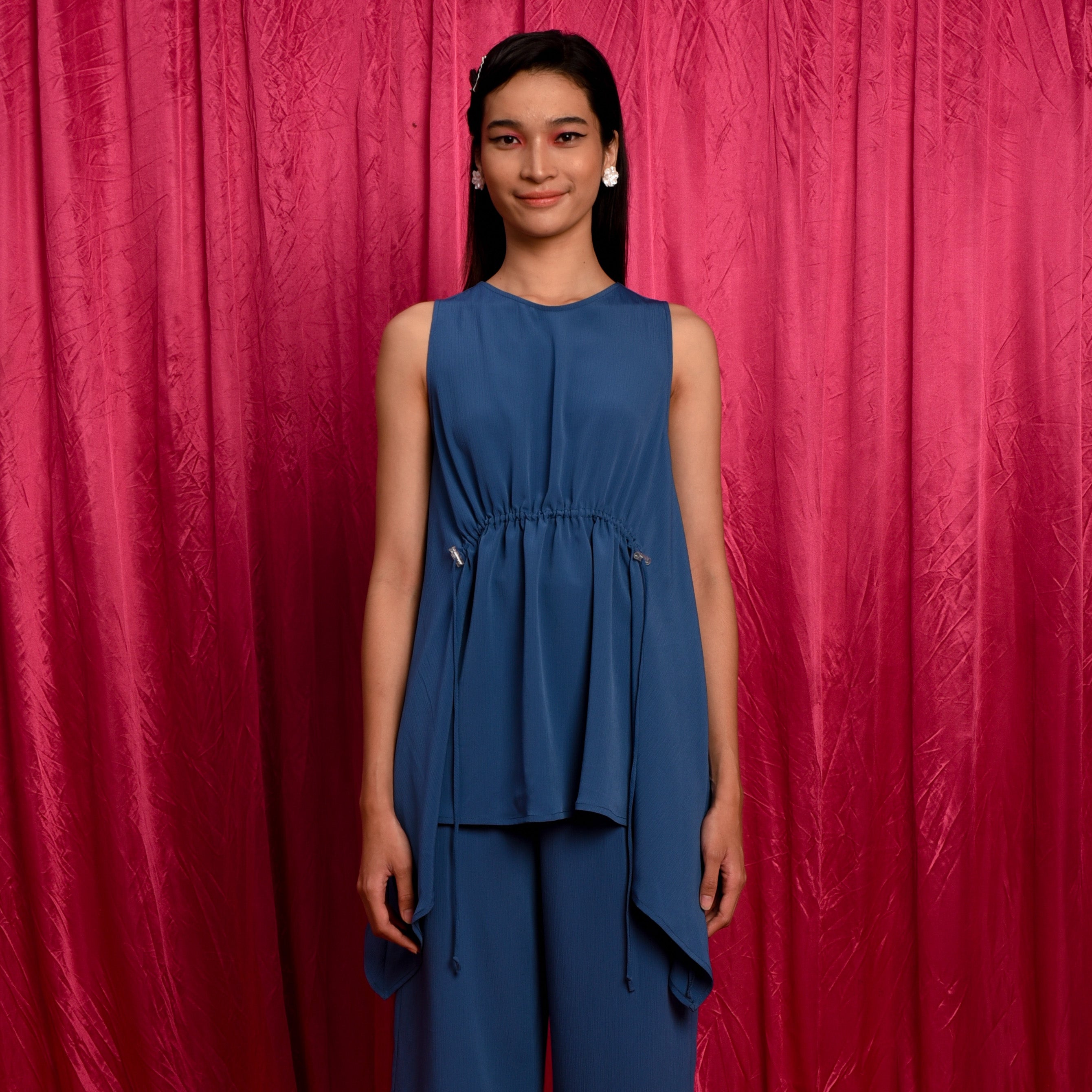Lolliestory Aveline Sleeves-less Top