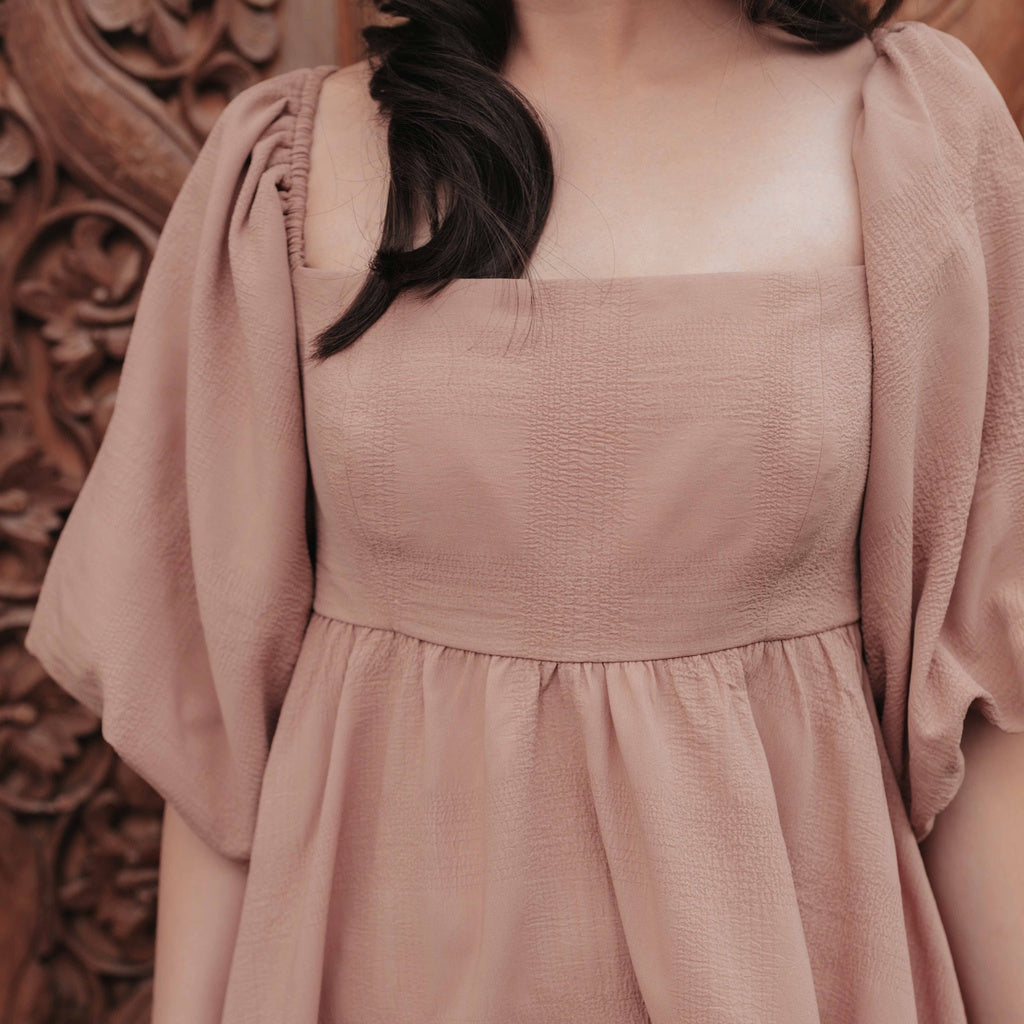 Lolliestory Hally Midi Dress