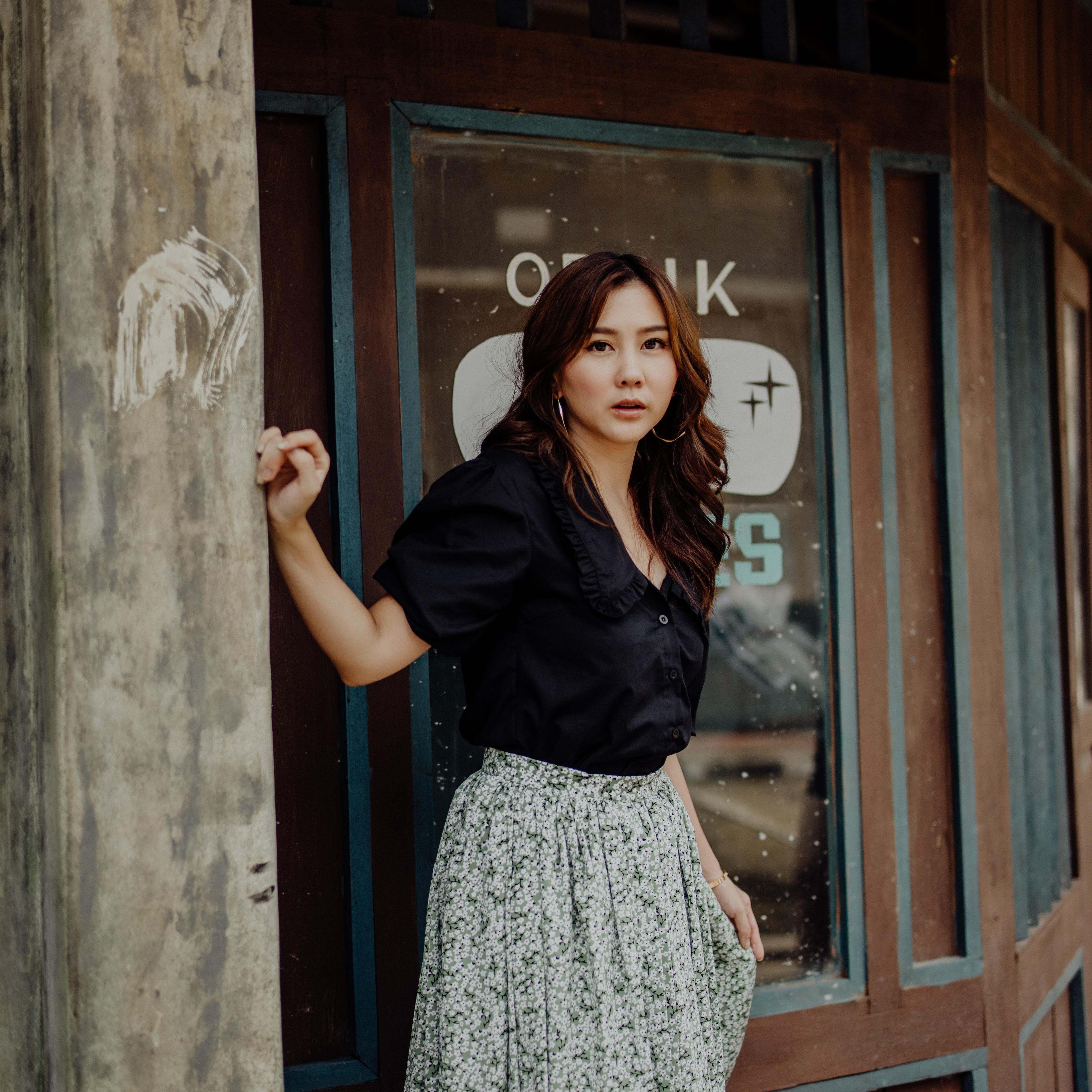 Lolliestory Nara Ruffled Collar Top - Lolliestory