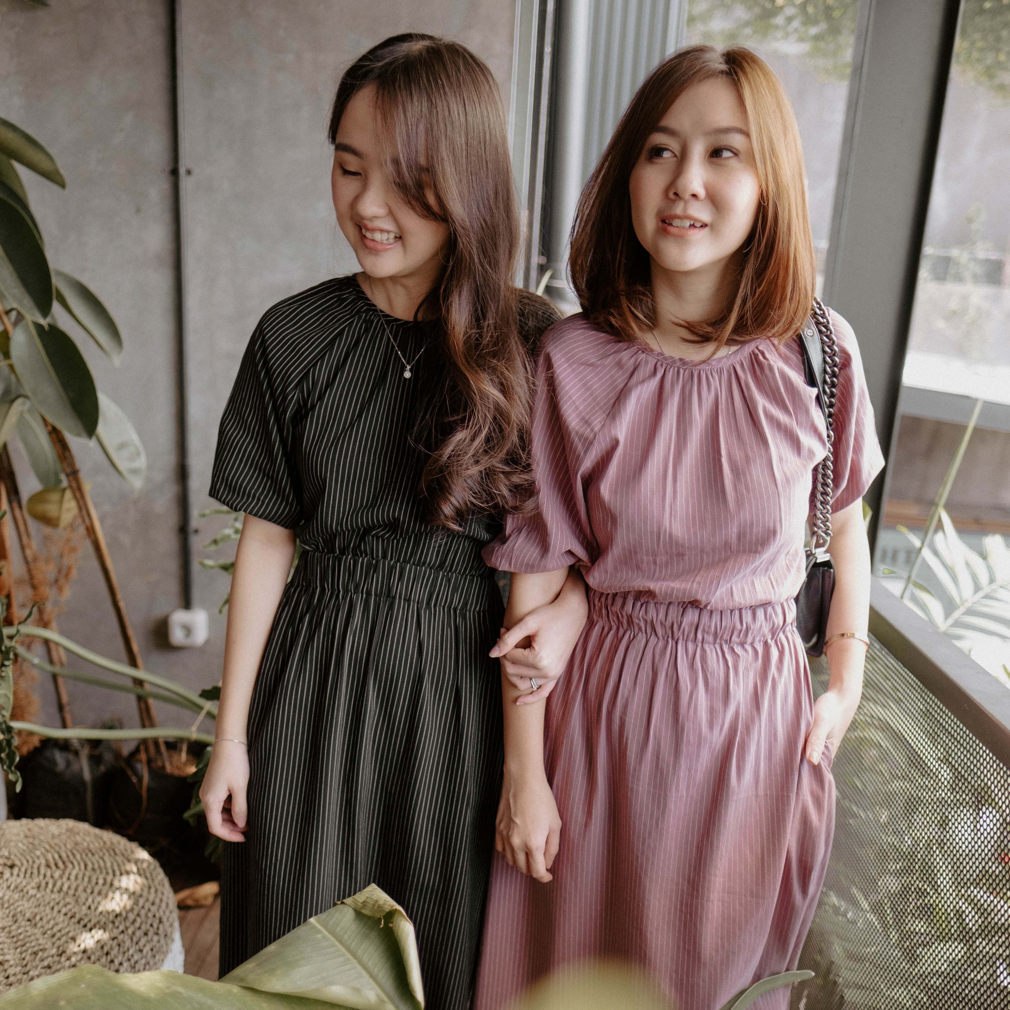 Lauretta Korean Midi Dress