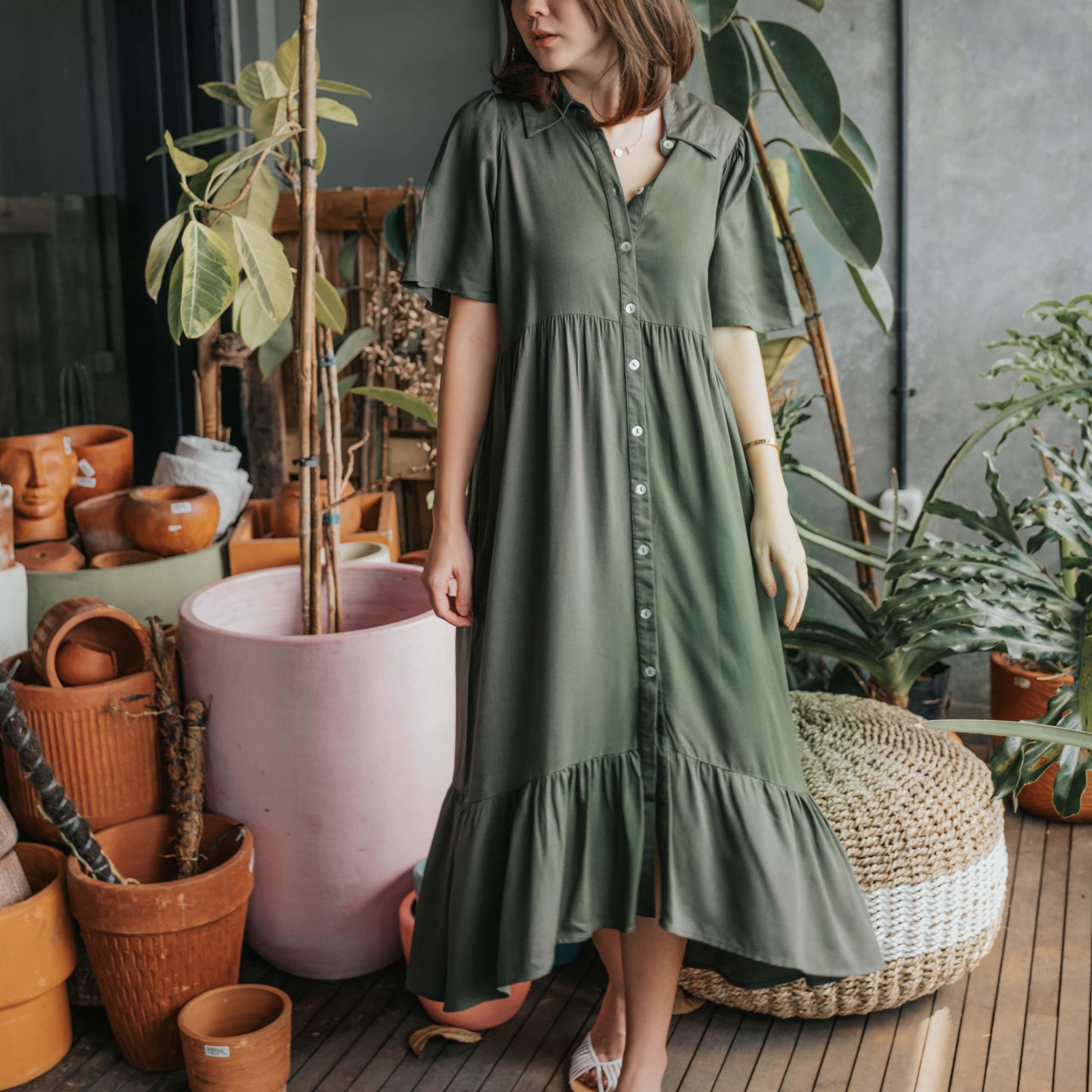 Lolliestory Gesa Simple Midi Dress