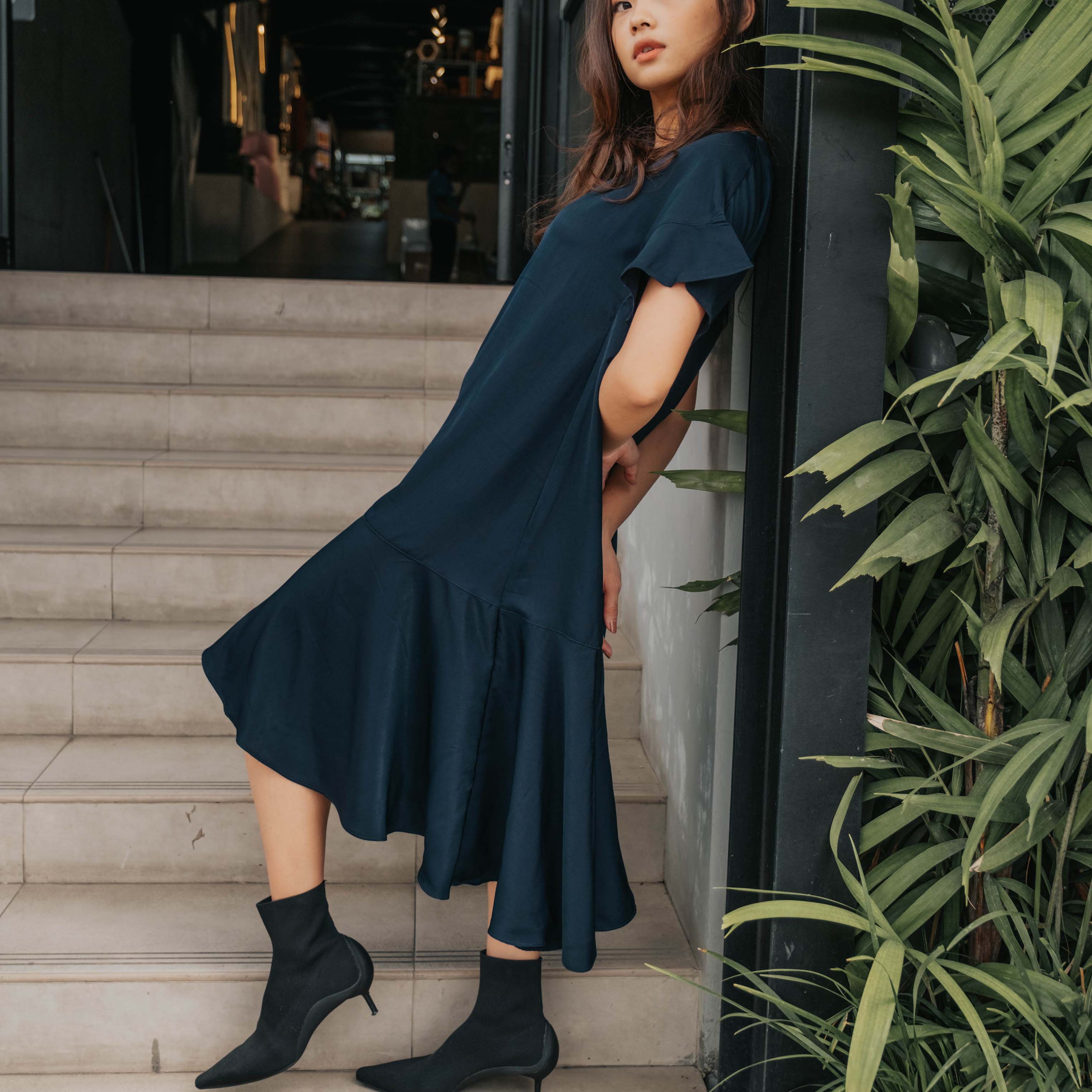 Lolliestory Sally Simple Midi Dress
