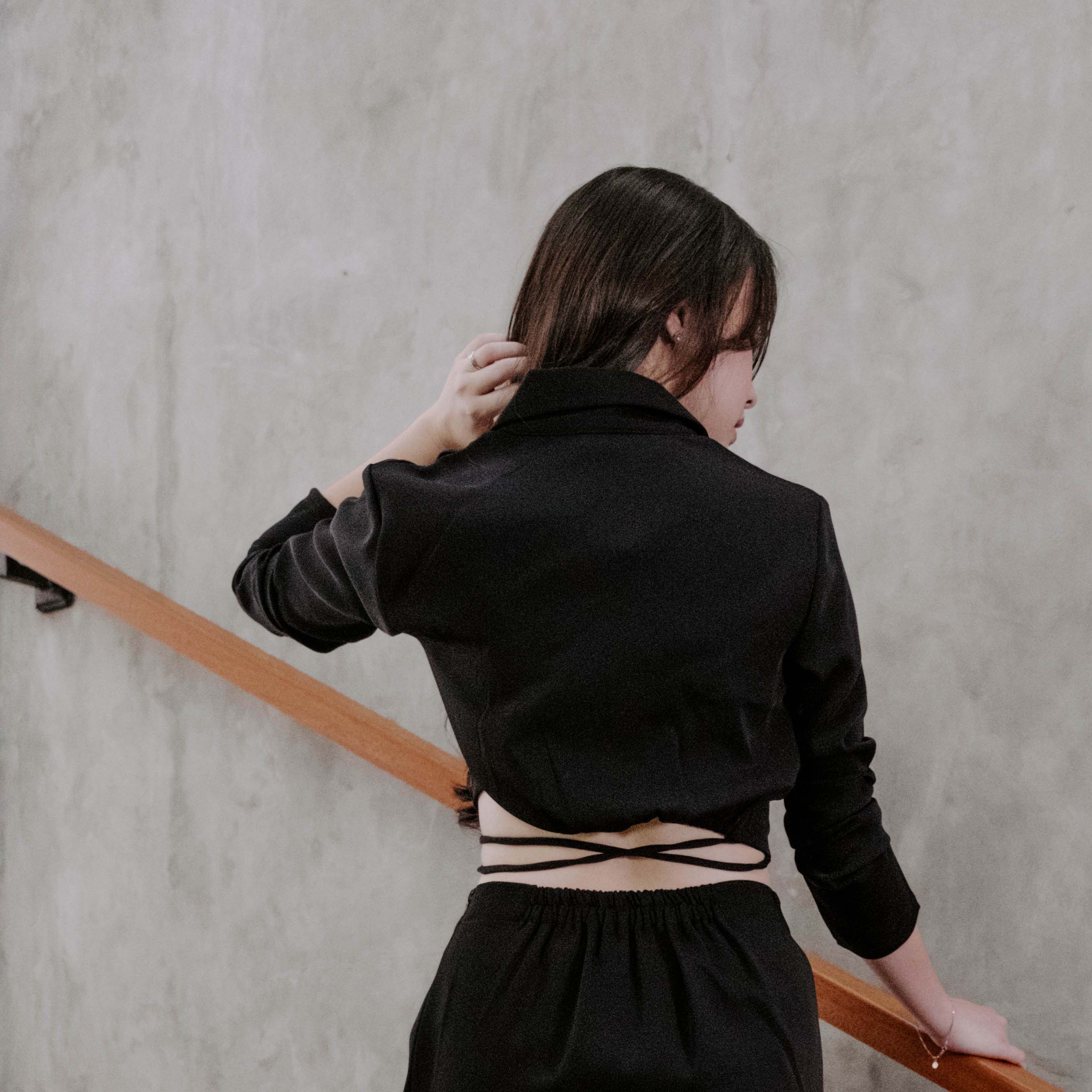 Lolliestory Nixie Long Sleeves Crop Top