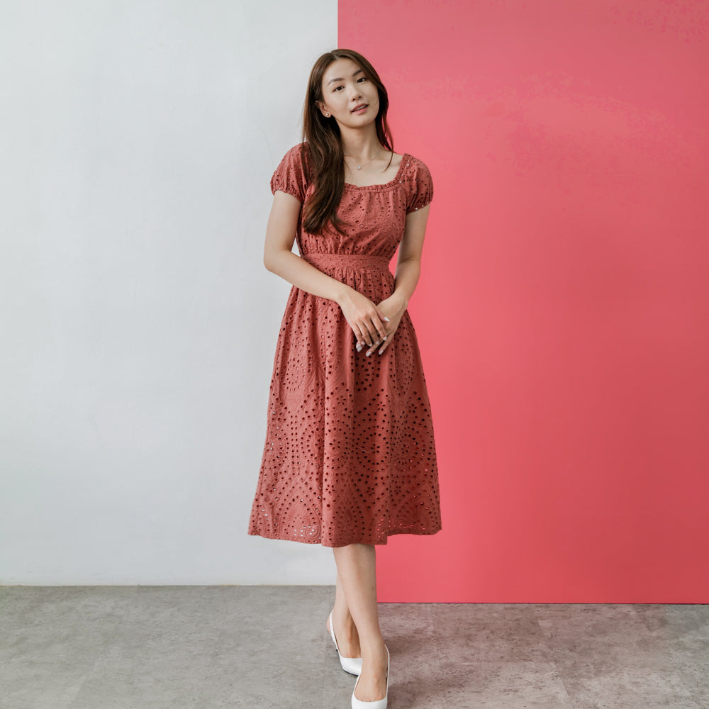 Lolliestory Rivka Embroidery Midi Dress