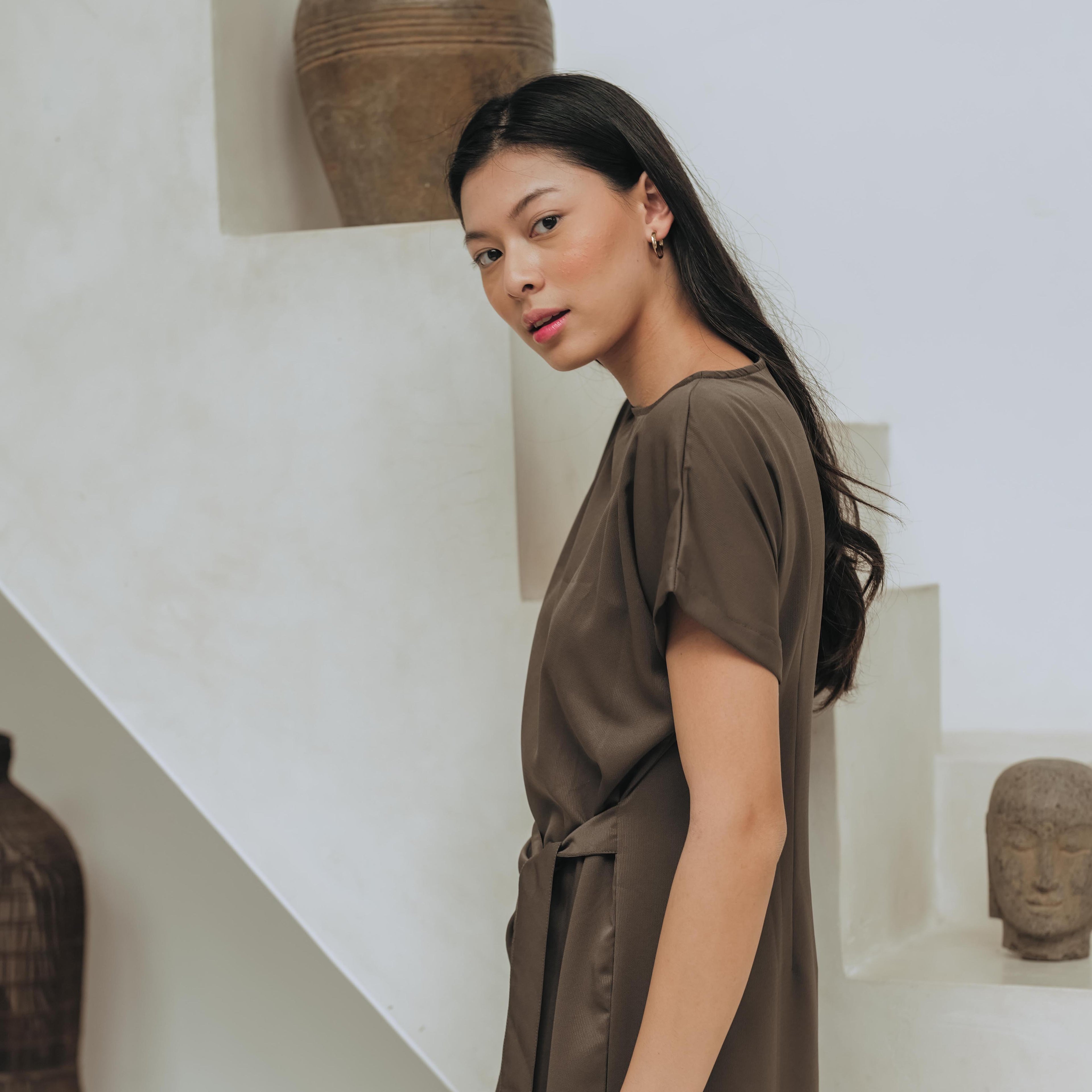 Lolliestory Browny Simple Midi Dress - Lolliestory