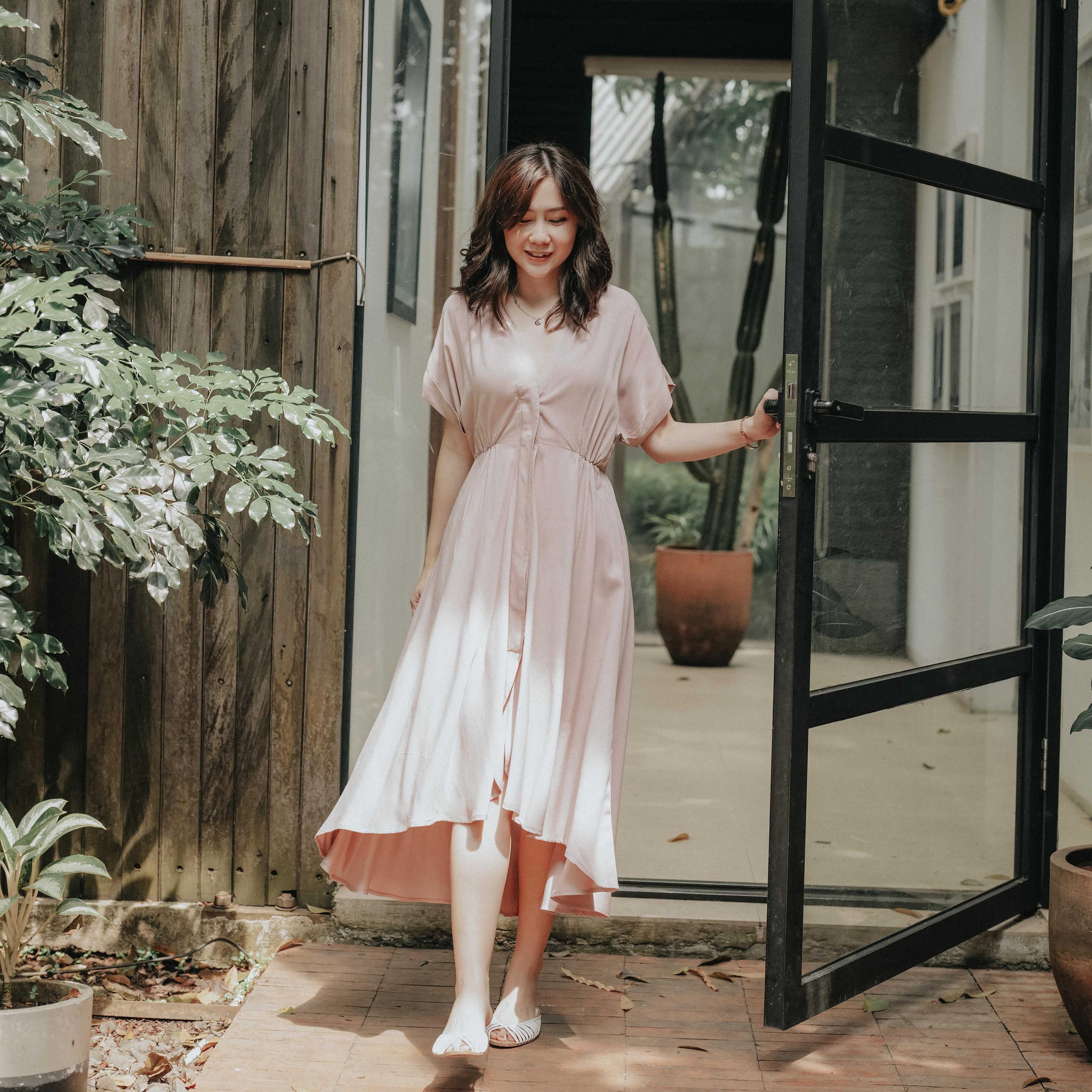 Lolliestory Lalyn Midi Dress