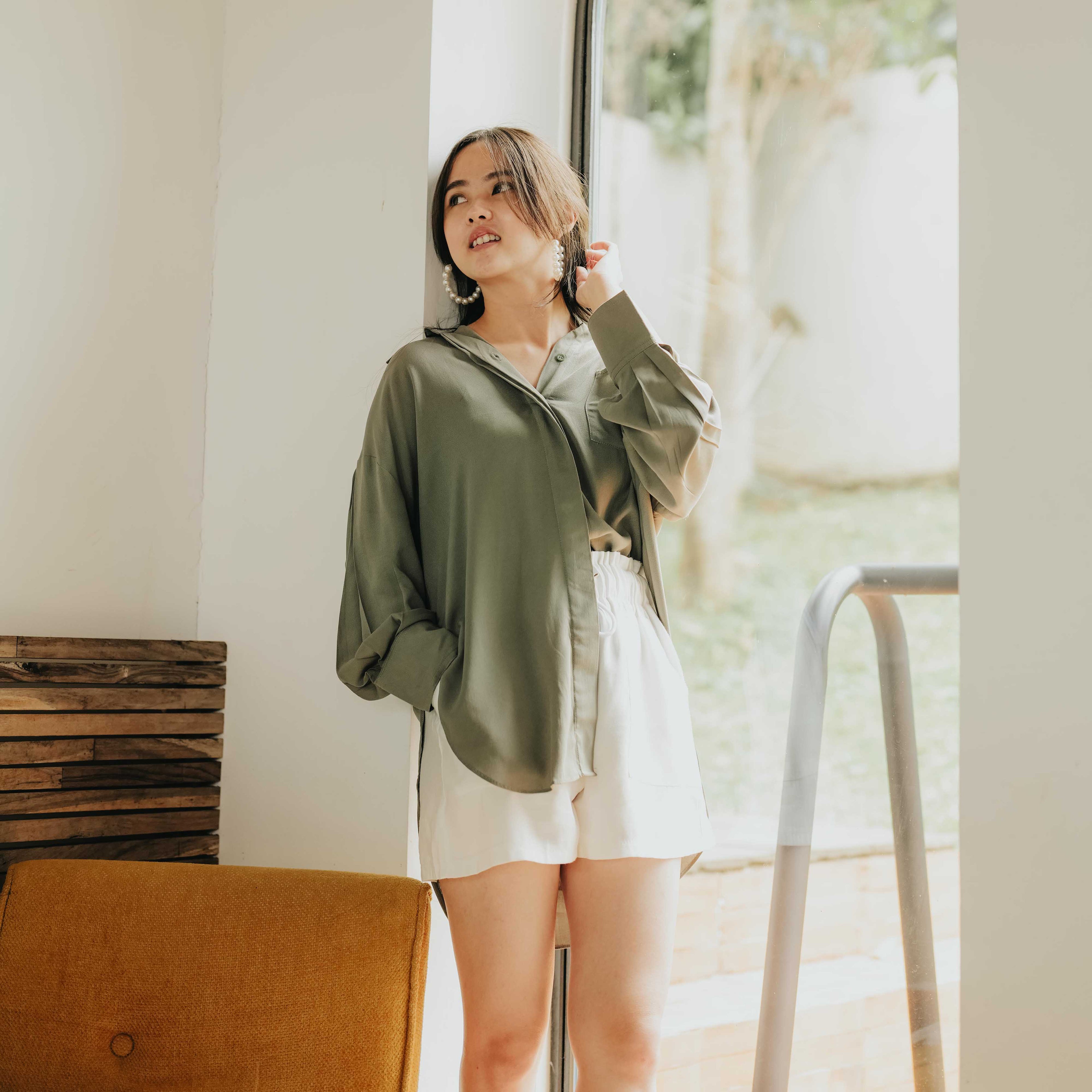 Lolliestory Tarryn Simple Loose Shirt - Lolliestory