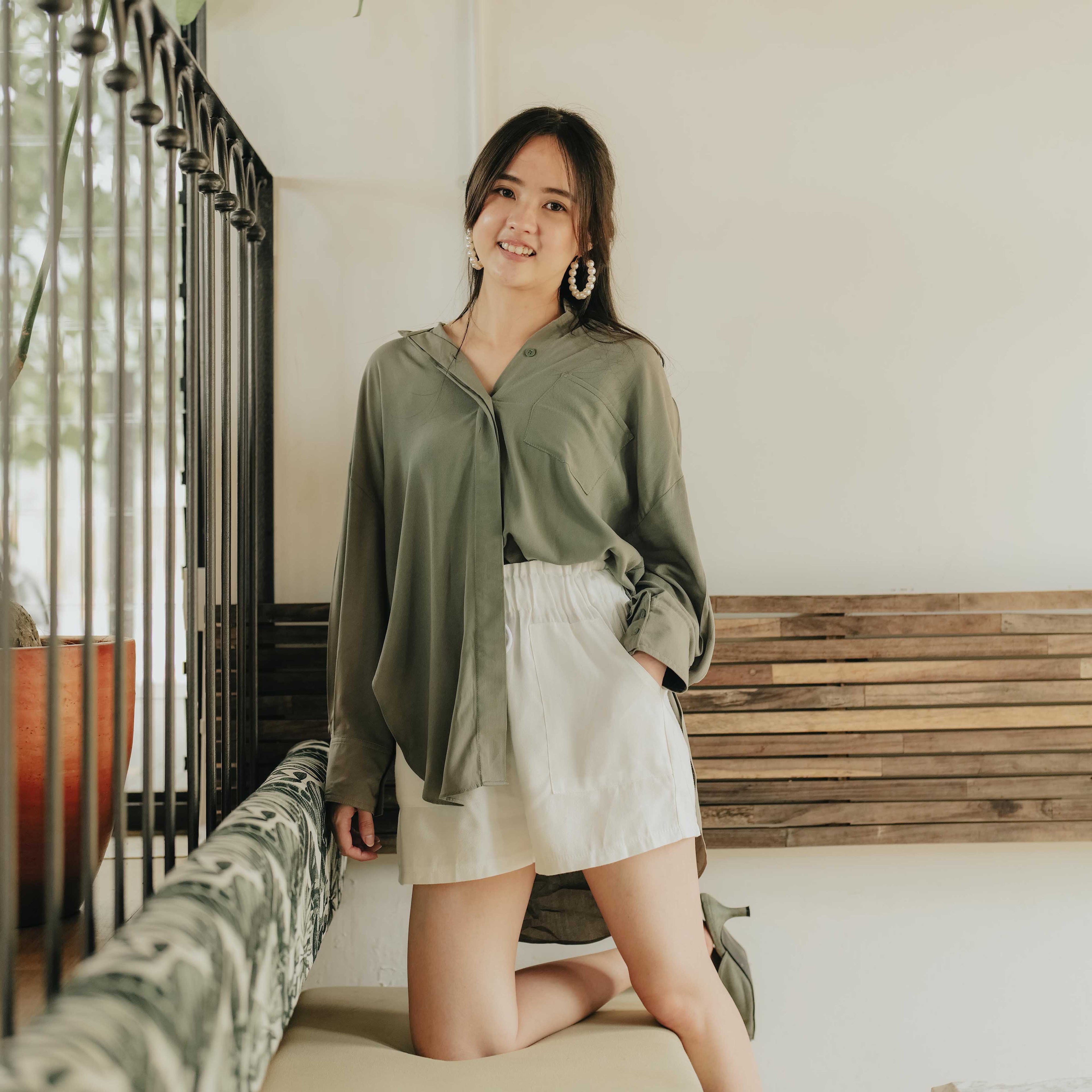 Lolliestory Tarryn Simple Loose Shirt - Lolliestory