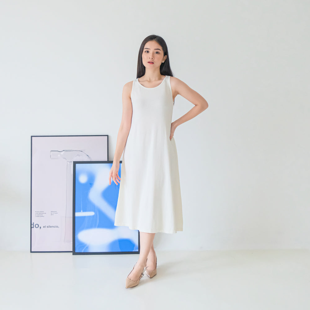 Lolliestory Gio Knit Midi Dress