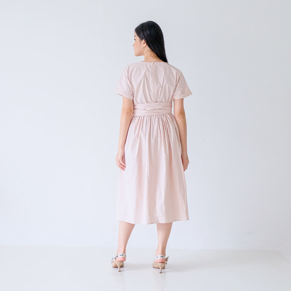 Lolliestory Chrissy Midi Dress