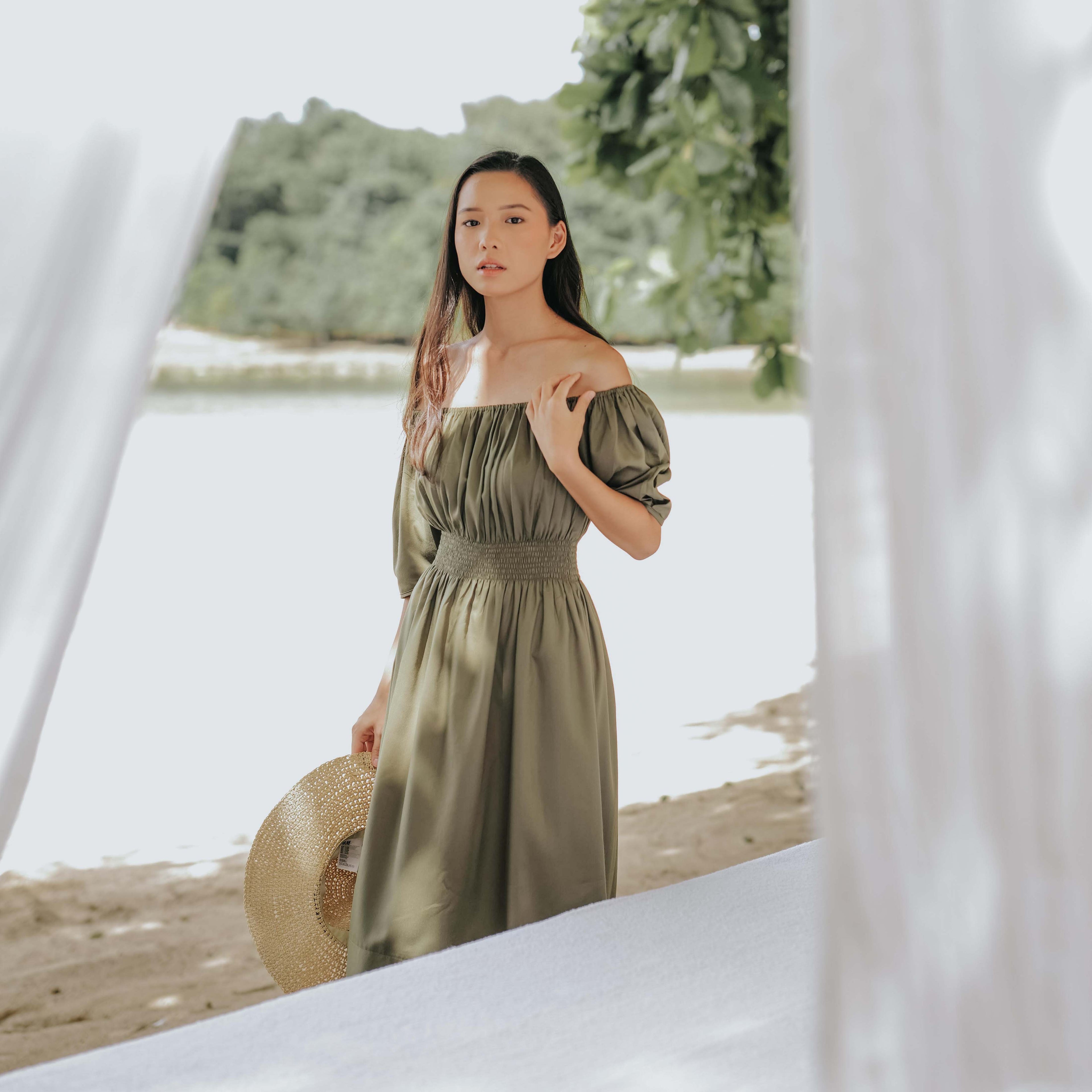 Lolliestory Rivera Sabrina Midi Dress