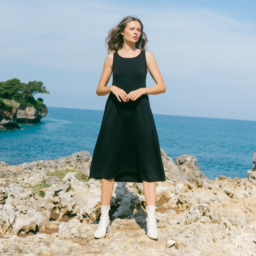 Lolliestory Gio Knit Midi Dress