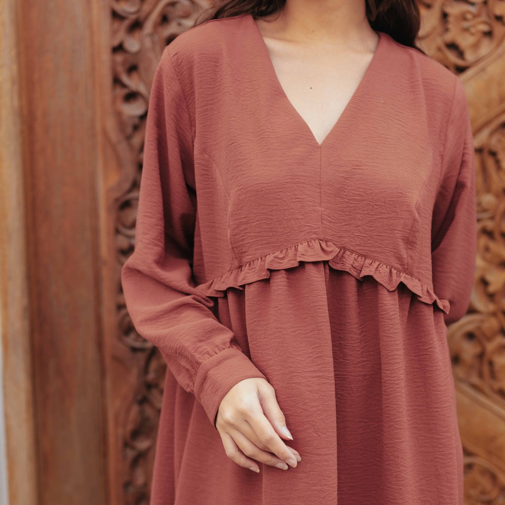 Lolliestory Taylor Midi Dress