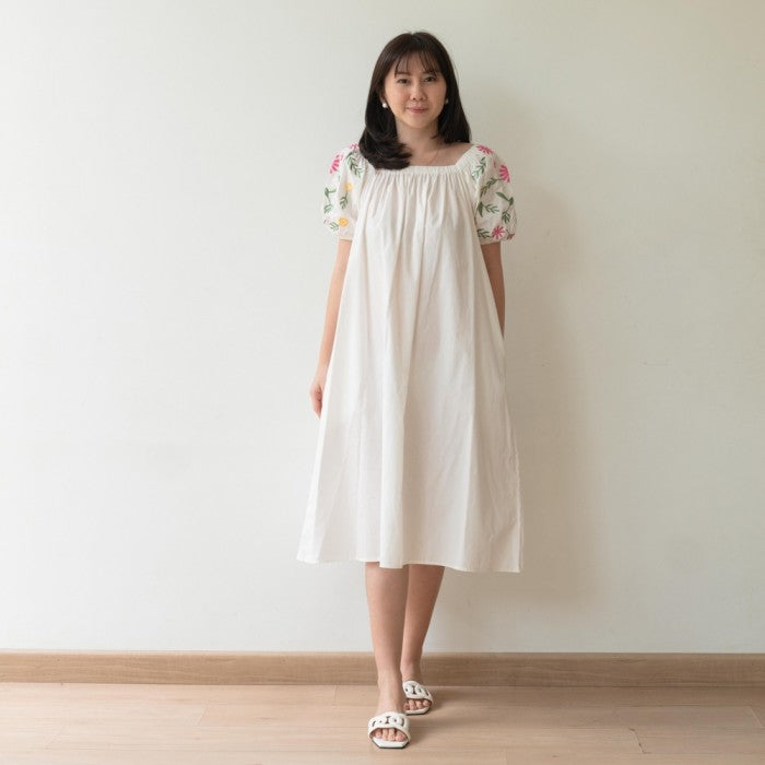 Lolliestory Maika Midi Dress