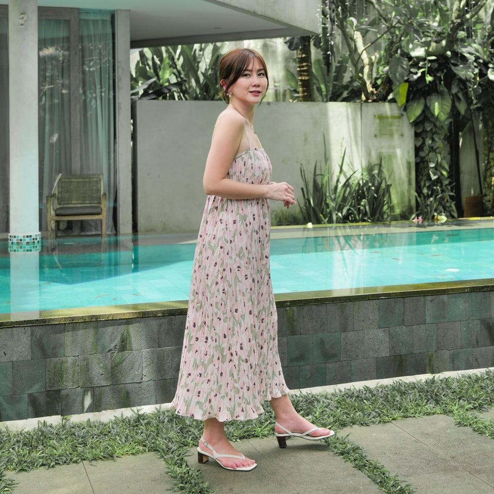 Lolliestory Adrielle Midi Dress