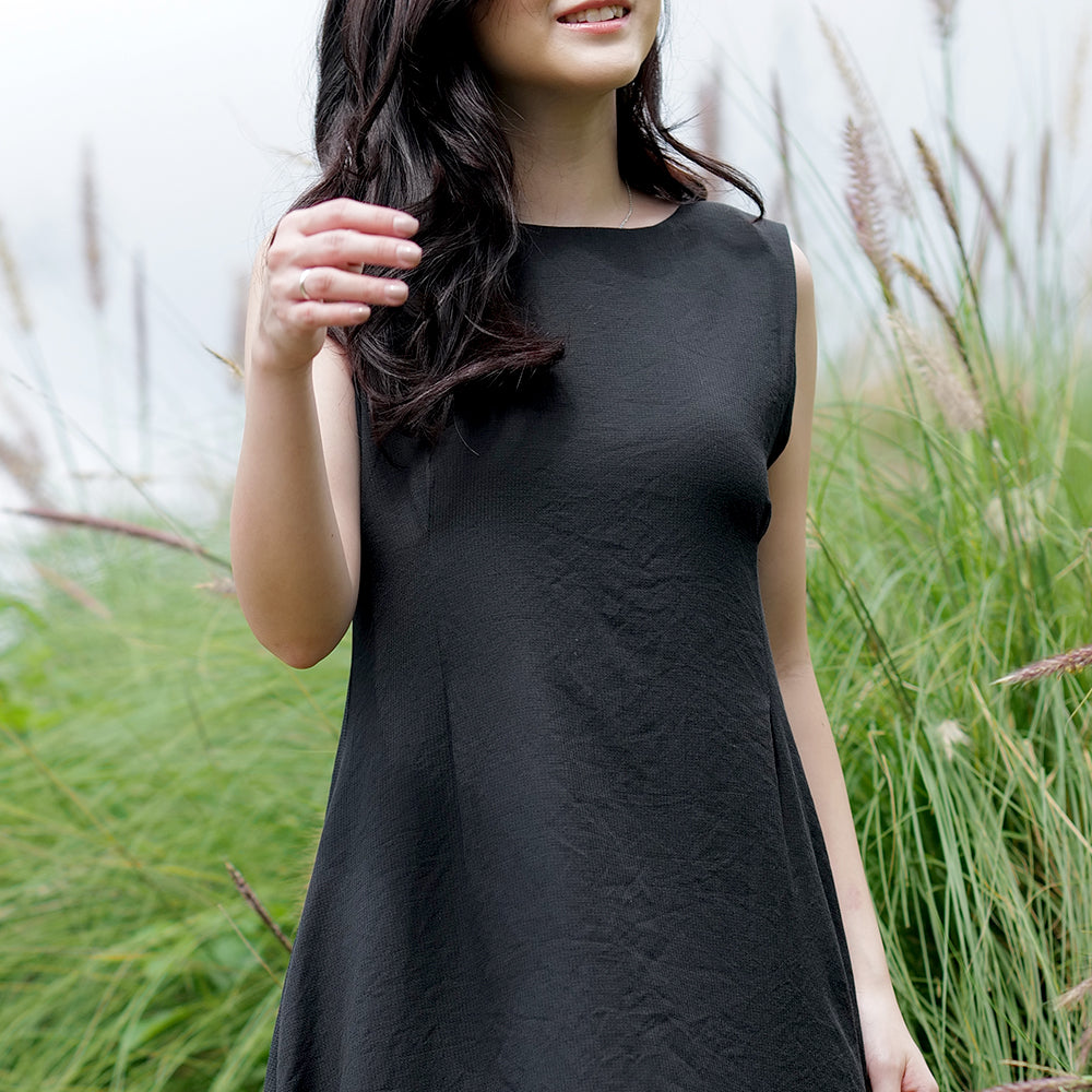 Theo Sleeveless Midi Dress - Lolliestory