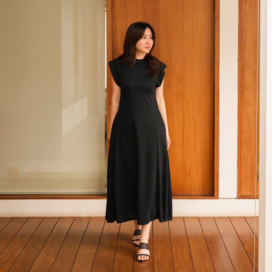 Lolliestory Kama Midi Dress