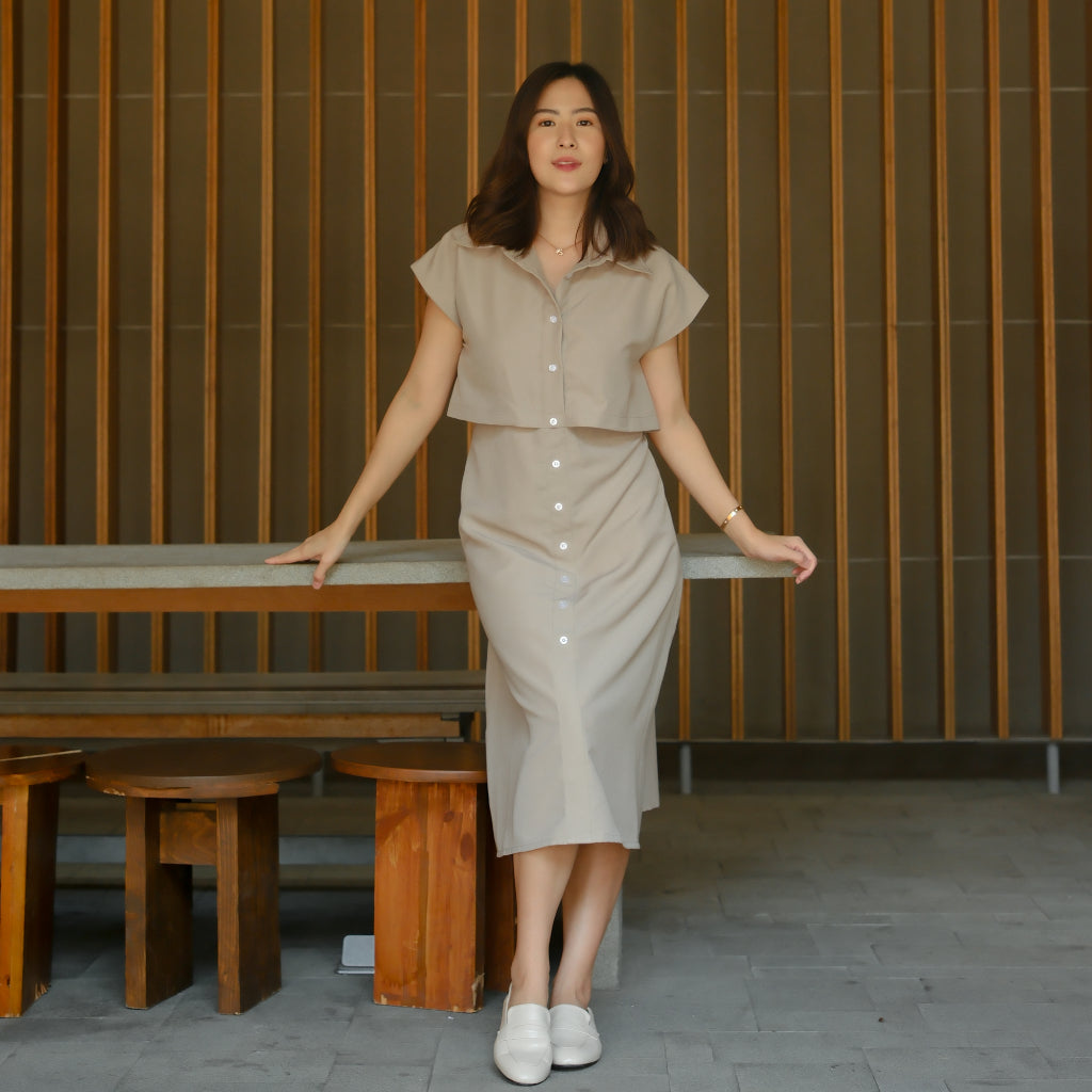 Lolliestory Avia Midi Dress