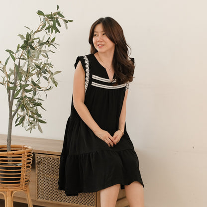 Lolliestory Damia Midi Dress