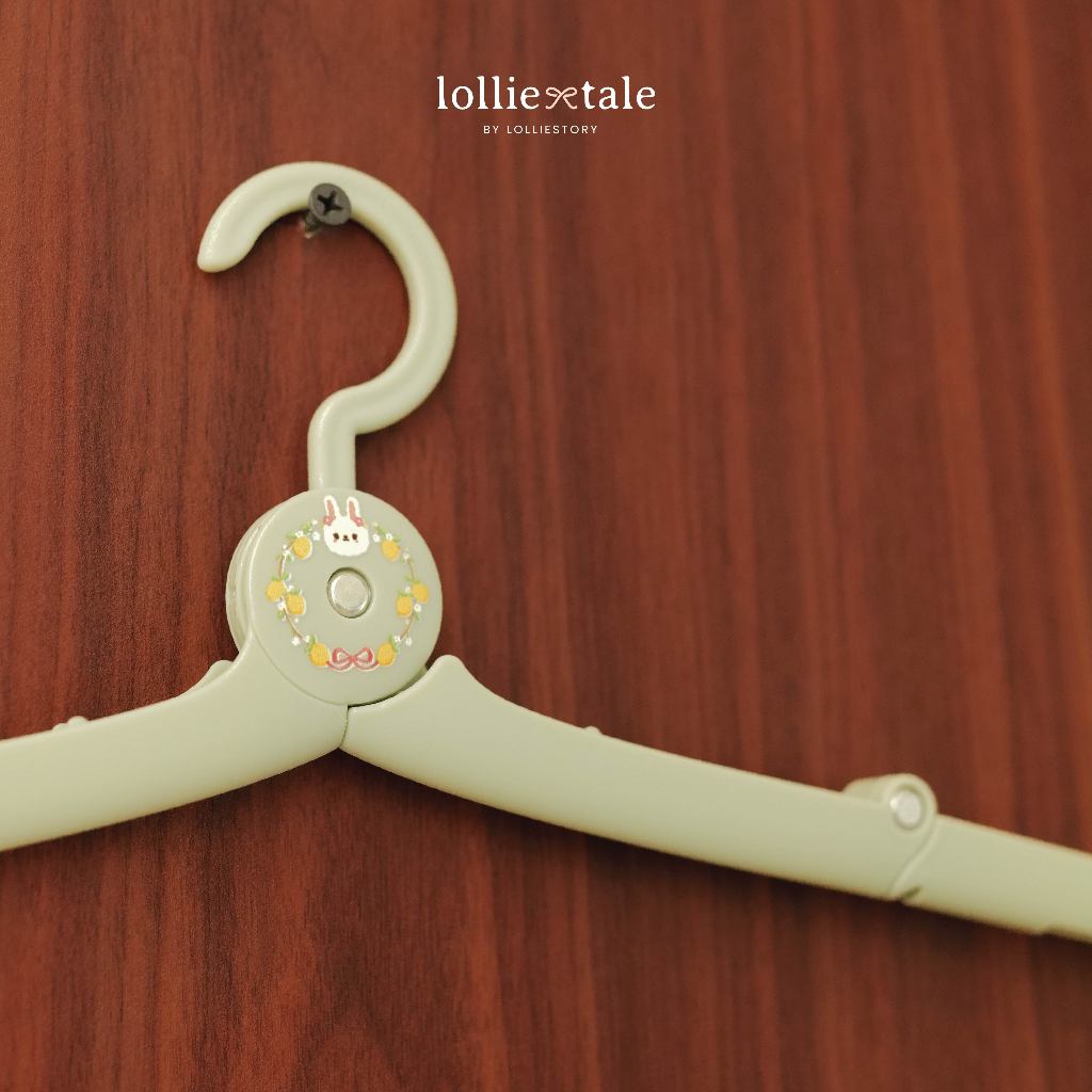 Lolliestory Merchandise Folding Hanger