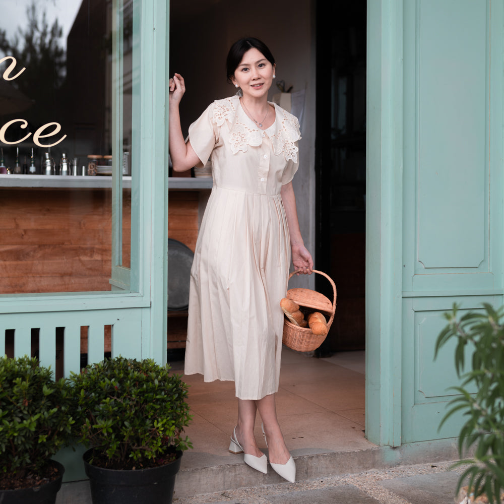 Lolliestory Haelyn Midi Dress