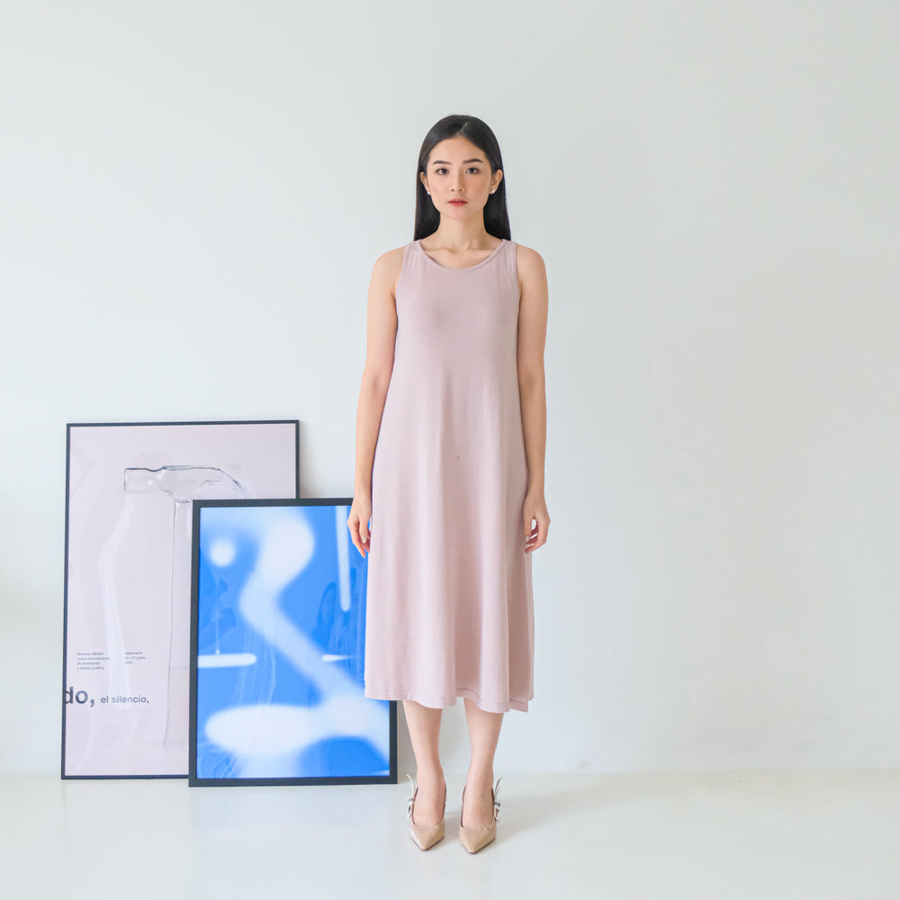 Lolliestory Gio Knit Midi Dress