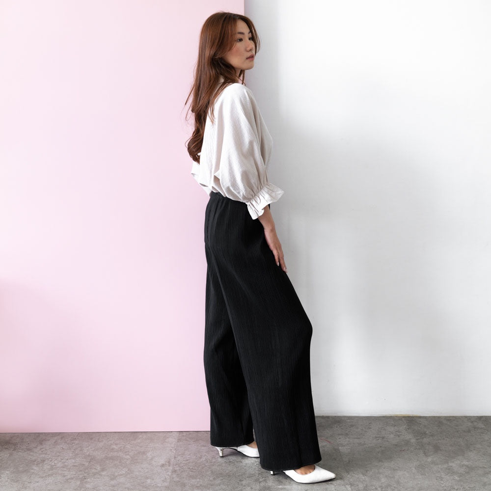 Lolliestory Noir Pleated Pants